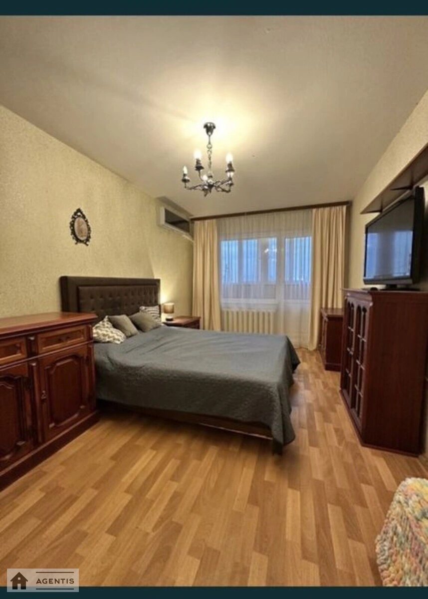 Сдам квартиру 2 комнаты, 66 m², 16 эт./16 этажей. 9, Братиславская 9, Киев. 