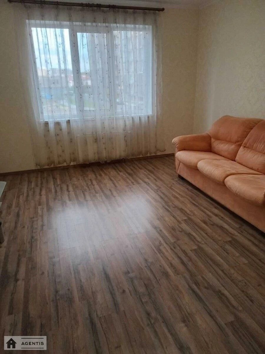 Apartment for rent 2 rooms, 67 m², 2nd fl./8 floors. Metrologichna, Kyiv. 