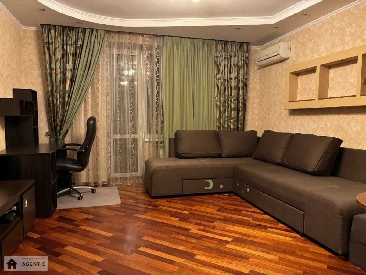 Apartment for rent 1 room, 52 m², 17th fl./24 floors. 10, Volynska 10, Kyiv. 