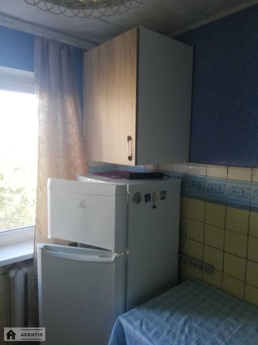 Здам квартиру 2 кімнати, 45 m², 7 пов./9 поверхів. 12, Ушинського 12, Київ. 