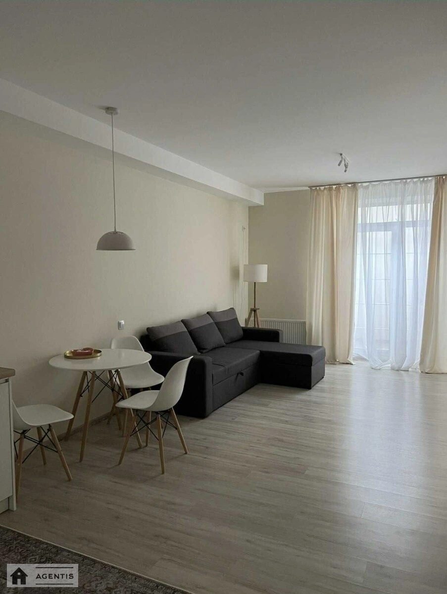 Apartment for rent 1 room, 40 m², 4th fl./10 floors. Mykhayla Maksymovycha vul. Onufriya Trutenka, Kyiv. 