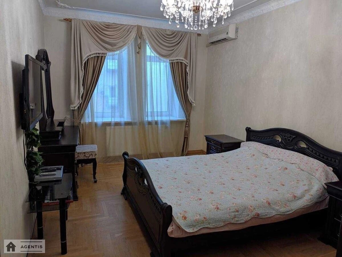 Apartment for rent 3 rooms, 150 m², 4th fl./10 floors. 48, Dmytrivska 48, Kyiv. 