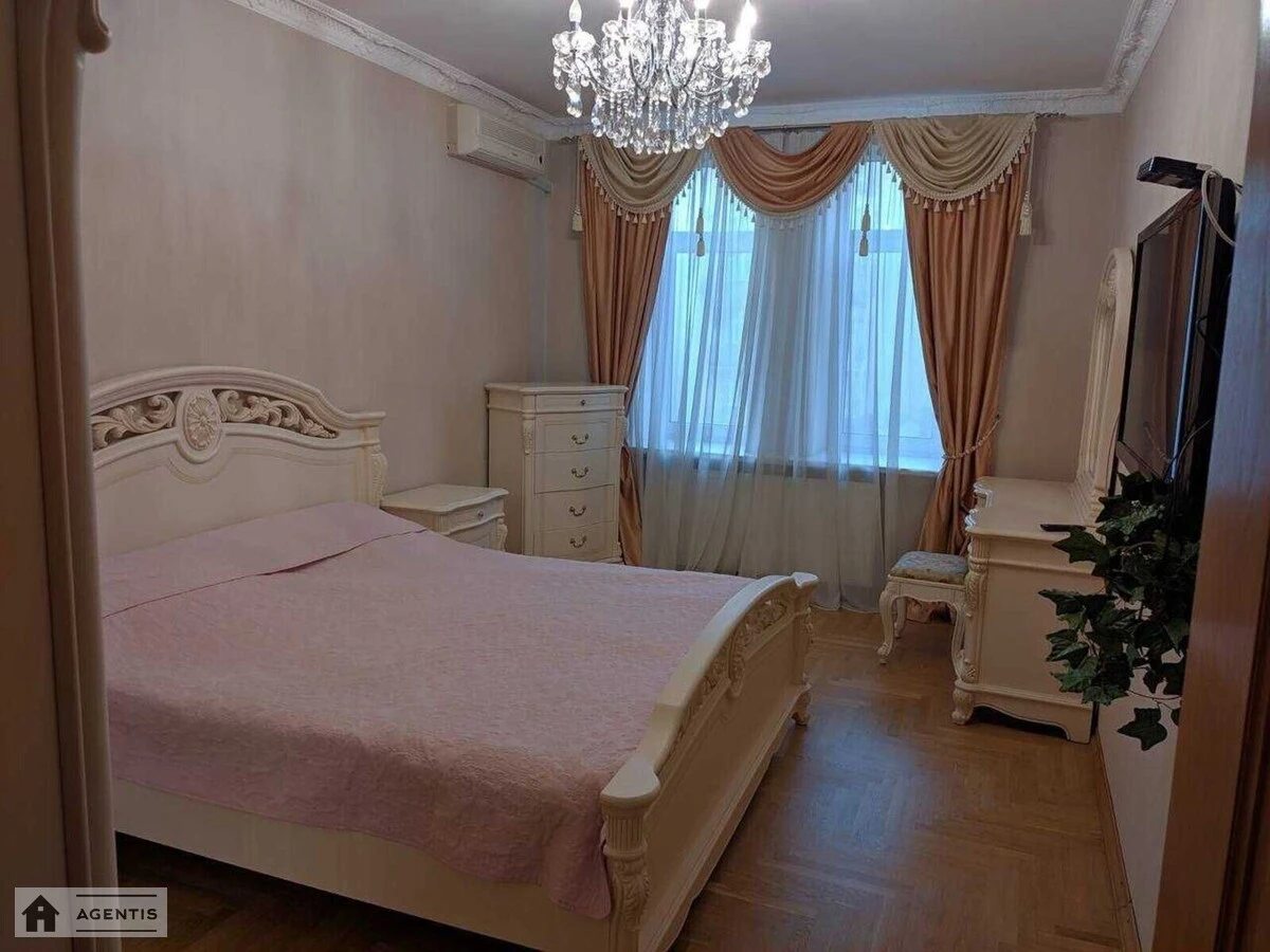 Apartment for rent 3 rooms, 150 m², 4th fl./10 floors. 48, Dmytrivska 48, Kyiv. 