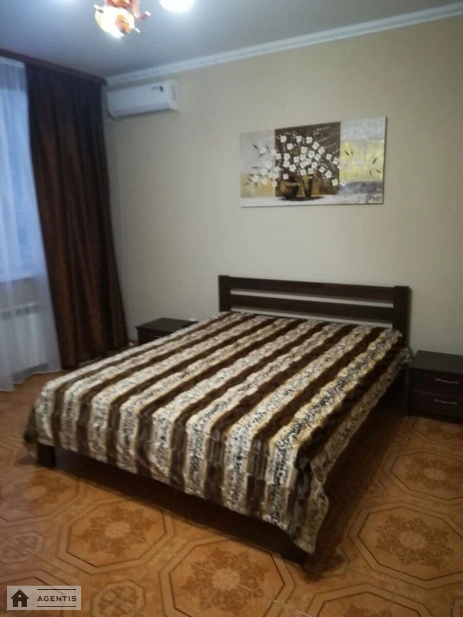 Сдам квартиру 1 комната, 45 m², 9 эт./17 этажей. Бориса Гмирі вул., Киев. 