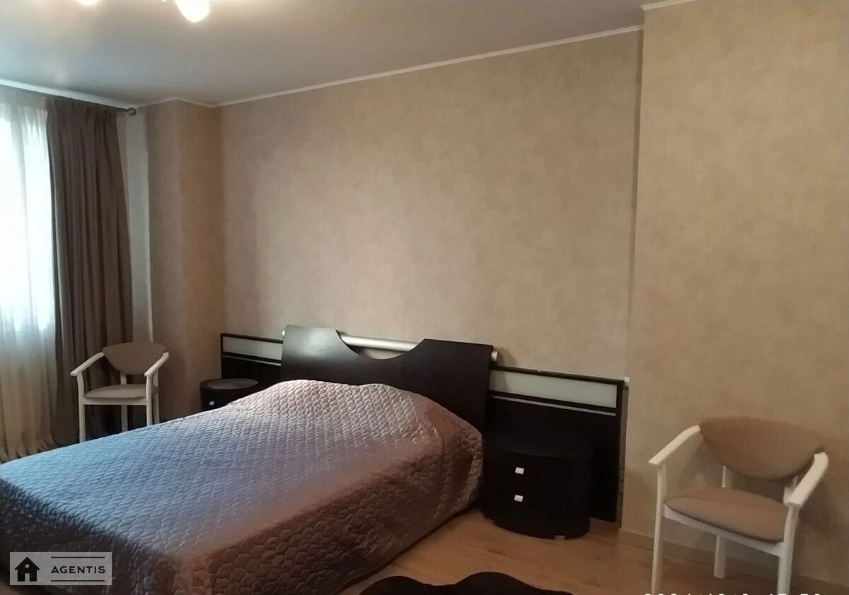 Apartment for rent 3 rooms, 120 m², 6th fl./9 floors. 4, Rayisy Okipnoyi vul., Kyiv. 