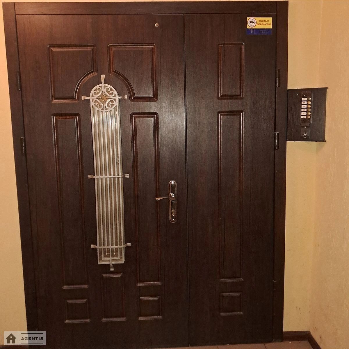 Apartment for rent 3 rooms, 120 m², 6th fl./9 floors. 4, Rayisy Okipnoyi vul., Kyiv. 