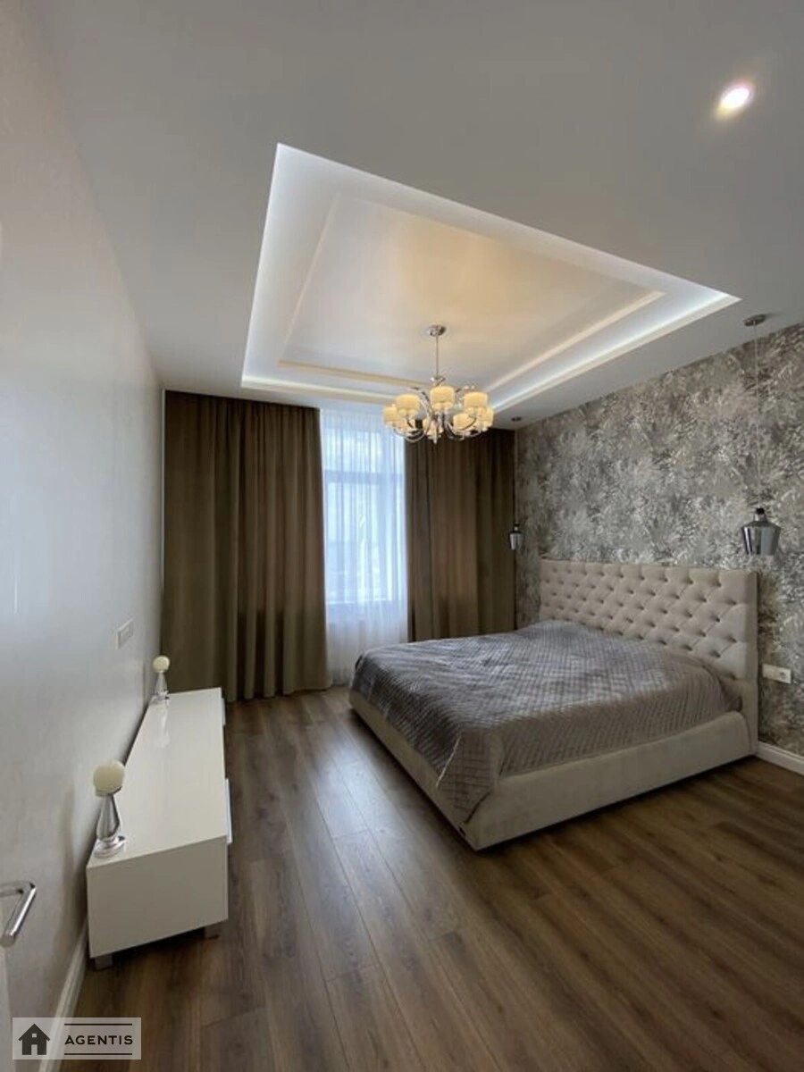 Сдам квартиру 2 комнаты, 92 m², 28 эт./30 этажей. 17, Драгоманова 17, Киев. 