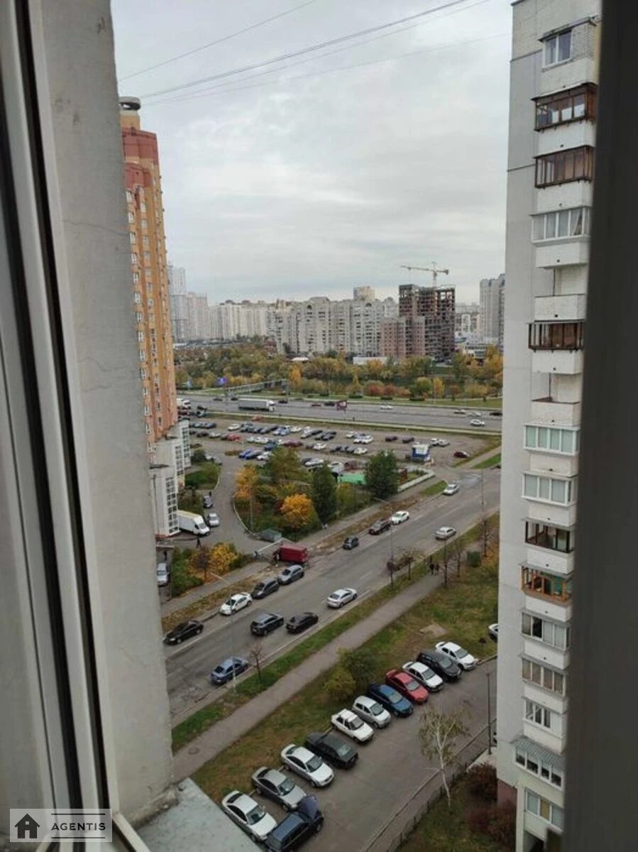 Apartment for rent 3 rooms, 75 m², 12th fl./20 floors. 3, Larysy Rudenko vul., Kyiv. 