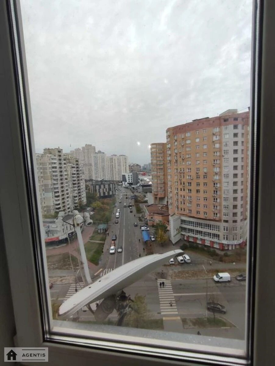 Apartment for rent 3 rooms, 75 m², 12th fl./20 floors. 3, Larysy Rudenko vul., Kyiv. 