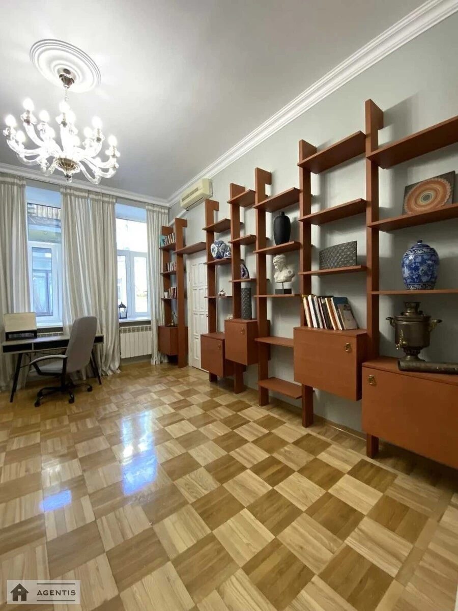 Apartment for rent 3 rooms, 130 m², 2nd fl./7 floors. 74, Olesya Honchara vul., Kyiv. 