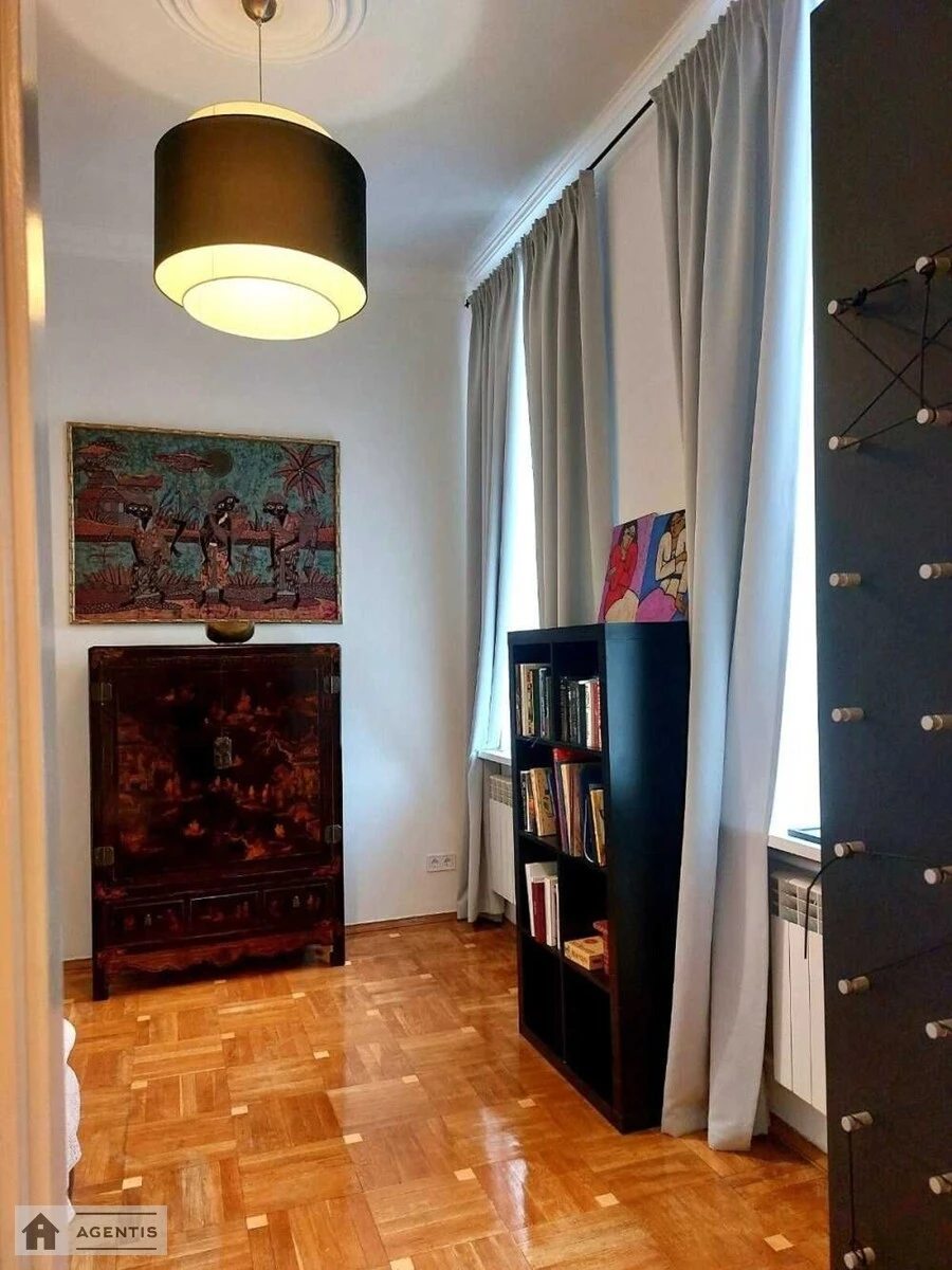 Apartment for rent 3 rooms, 130 m², 2nd fl./7 floors. 74, Olesya Honchara vul., Kyiv. 