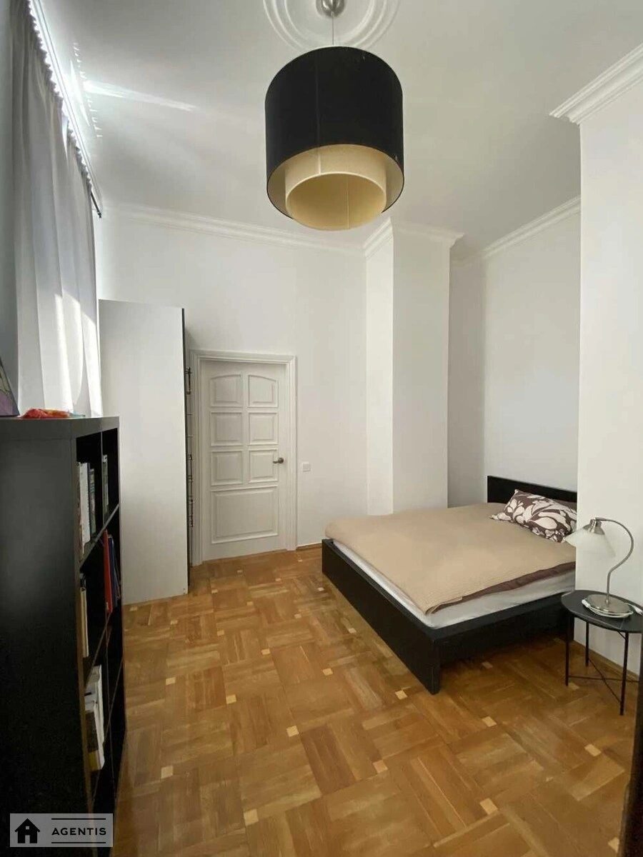 Apartment for rent 3 rooms, 130 m², 2nd fl./7 floors. 74, Olesya Honchara vul., Kyiv. 