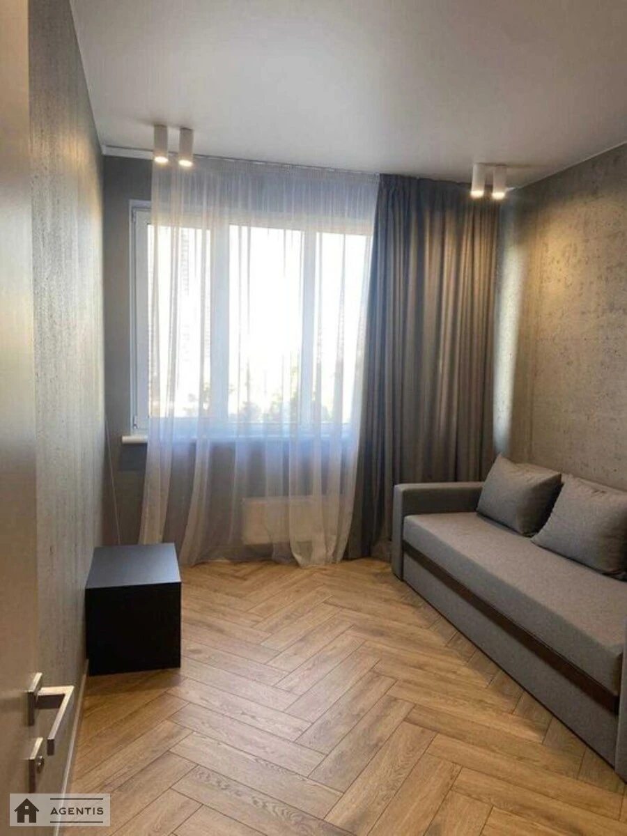 Apartment for rent 2 rooms, 86 m², 9th fl./33 floors. 5, Beresteyskyy prosp. Peremohy, Kyiv. 