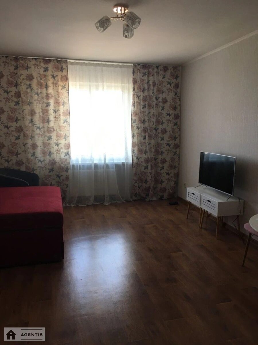 Сдам квартиру 3 комнаты, 80 m², 22 эт./25 этажей. Балтийский, Киев. 