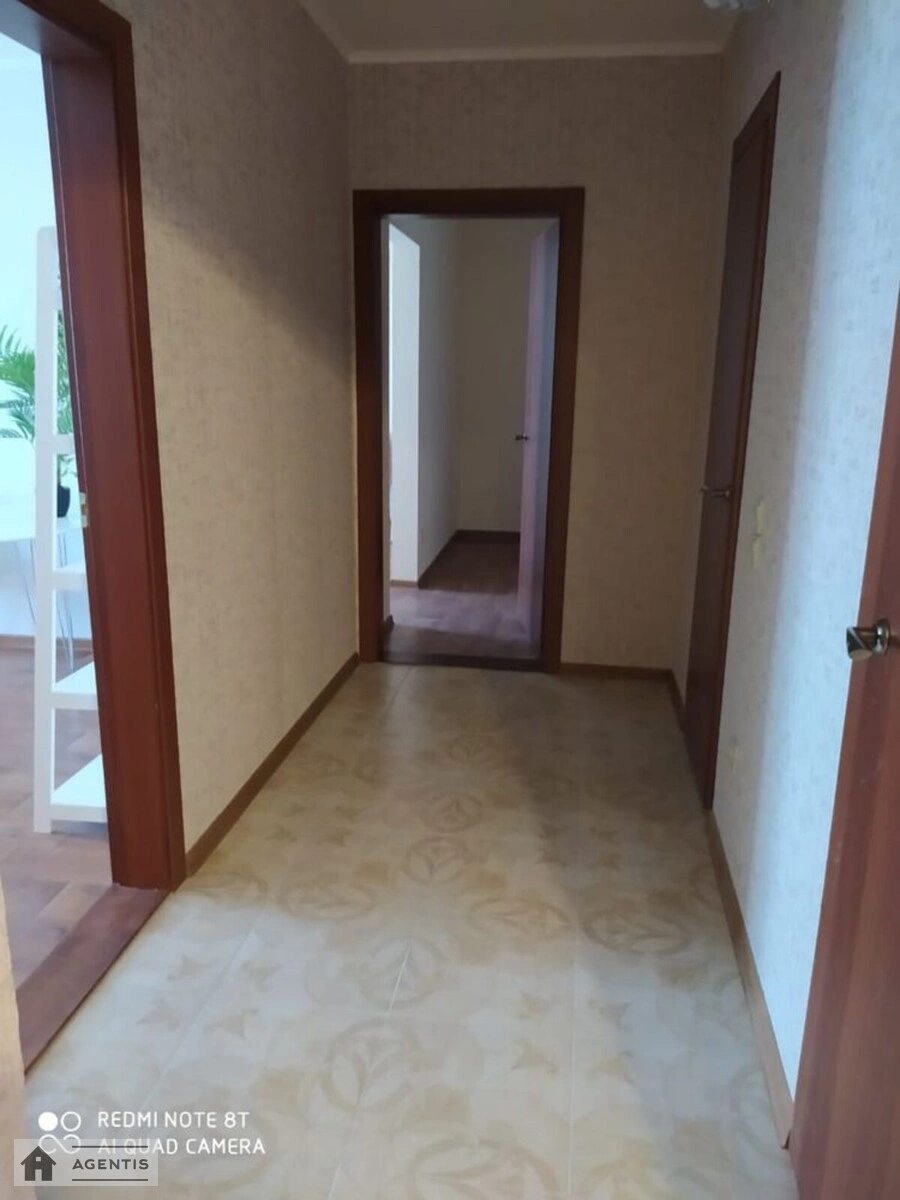 Сдам квартиру 3 комнаты, 80 m², 22 эт./25 этажей. Балтийский, Киев. 