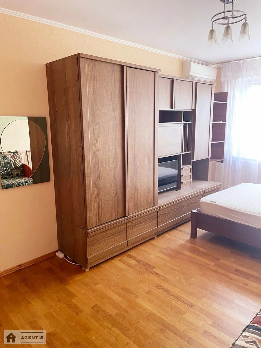 Apartment for rent 1 room, 36 m², 9th fl./16 floors. 38, Geroyiv Dnipra 38, Kyiv. 