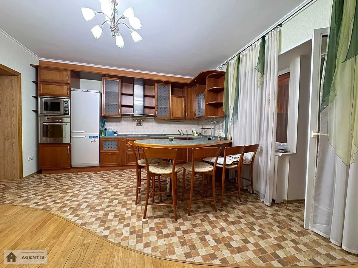 Apartment for rent 4 rooms, 128 m², 6th fl./16 floors. 22, Volodymyra Ivasyuka prosp. Heroyiv Stalinhrada, Kyiv. 