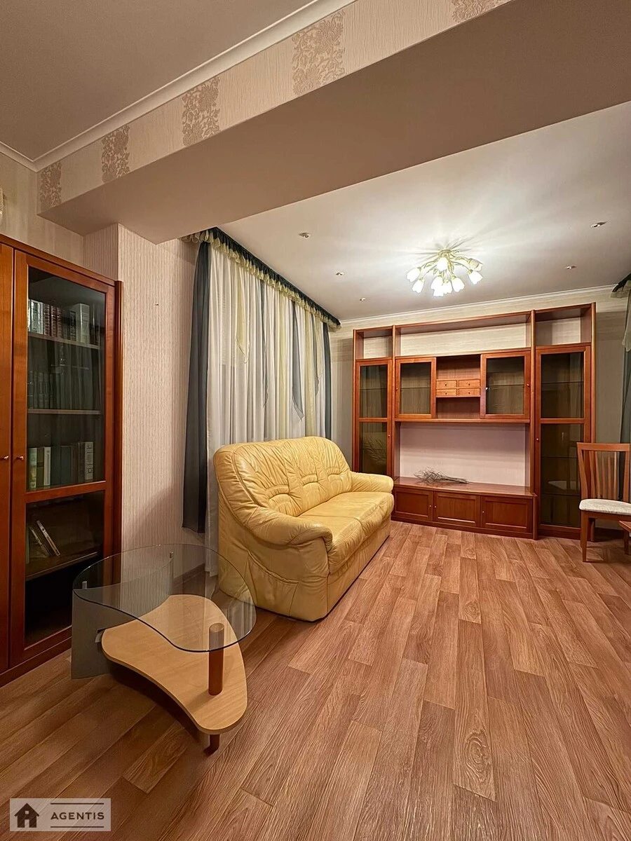 Apartment for rent 4 rooms, 128 m², 6th fl./16 floors. 22, Volodymyra Ivasyuka prosp. Heroyiv Stalinhrada, Kyiv. 