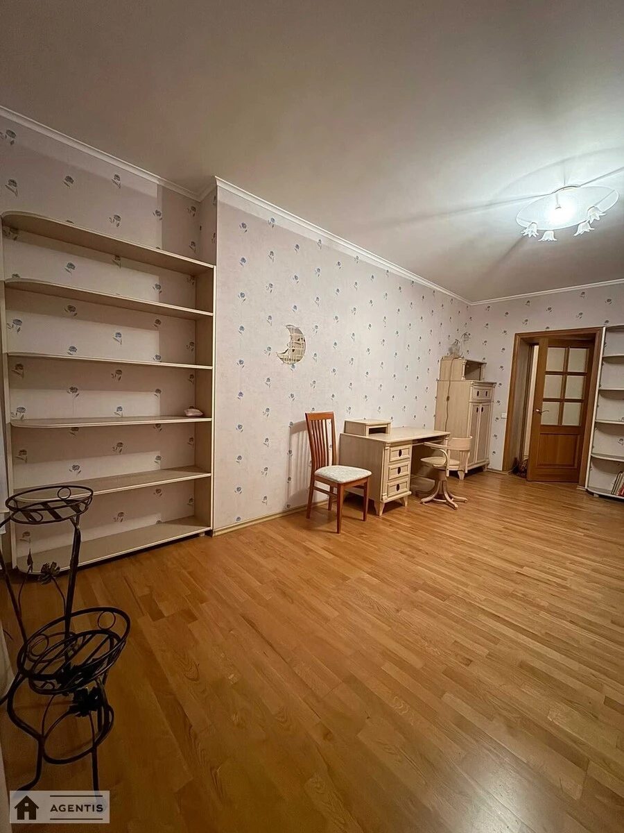 Apartment for rent 4 rooms, 128 m², 6th fl./16 floors. 22, Volodymyra Ivasyuka prosp. Heroyiv Stalinhrada, Kyiv. 