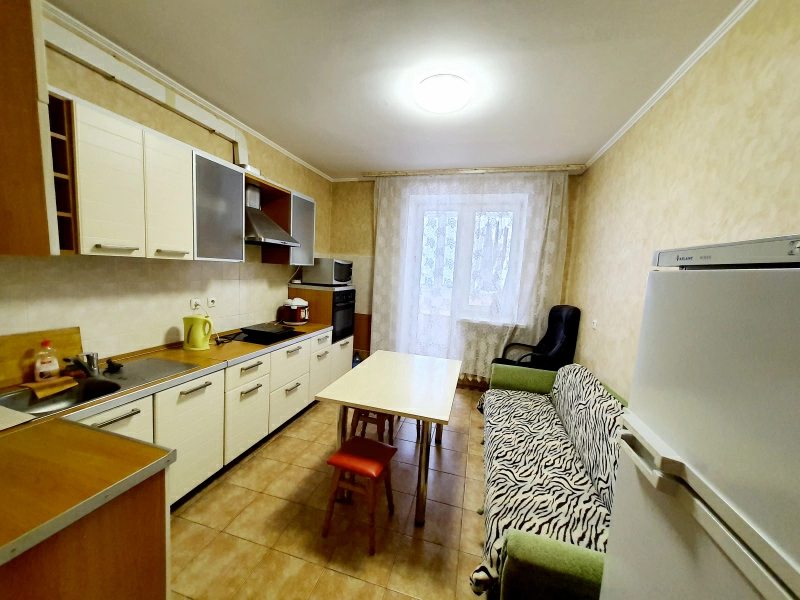 Apartment for rent. 1 room, 45 m², 3rd floor/16 floors. 58, Kharkivske 58, Kyiv. 