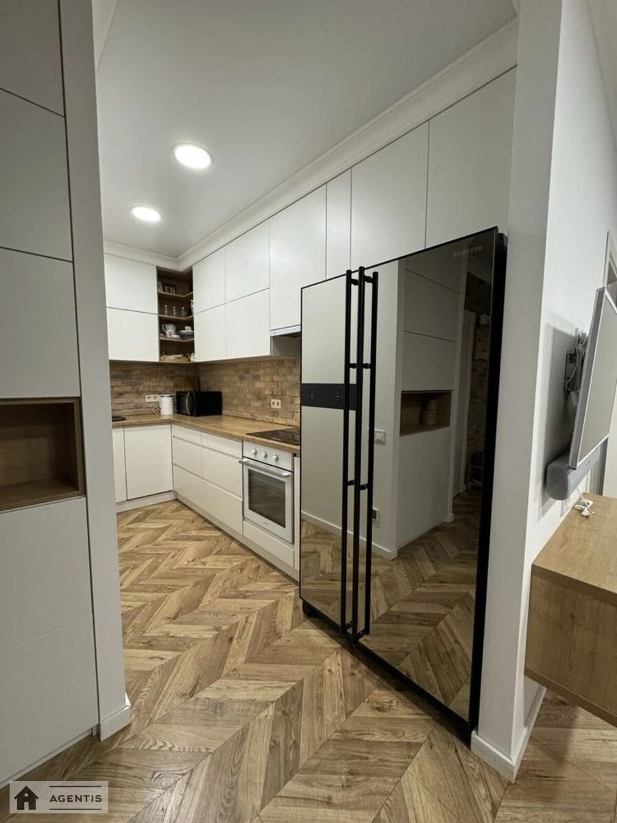 Apartment for rent 1 room, 56 m², 7th fl./28 floors. Knyazya Romana Mstyslavycha
, Kyiv. 