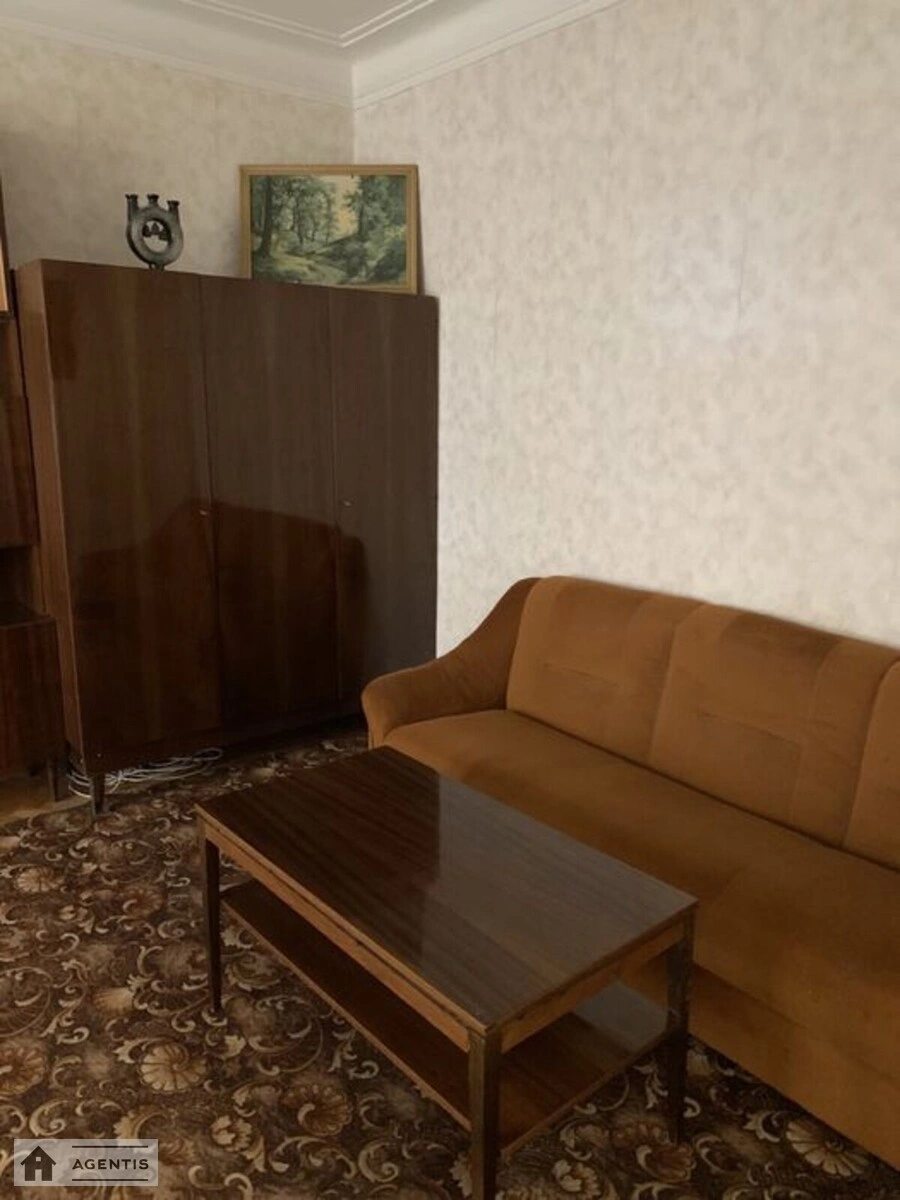 Здам квартиру 1 кімната, 39 m², 2 пов./5 поверхів. Берестейський просп. (Перемоги), Київ. 