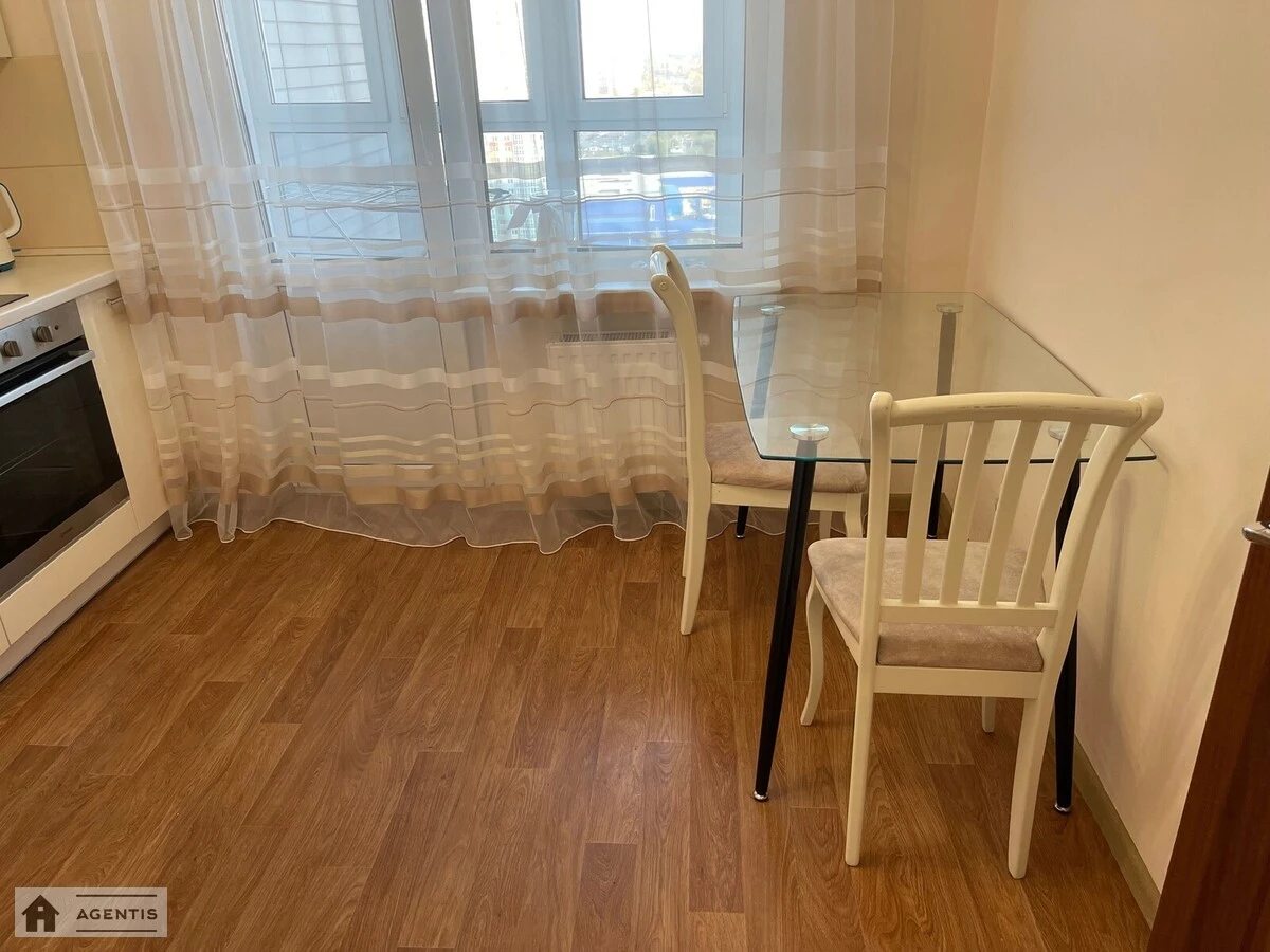 Здам квартиру 1 кімната, 40 m², 20 пов./25 поверхів. 7, Софії Русової вул., Київ. 