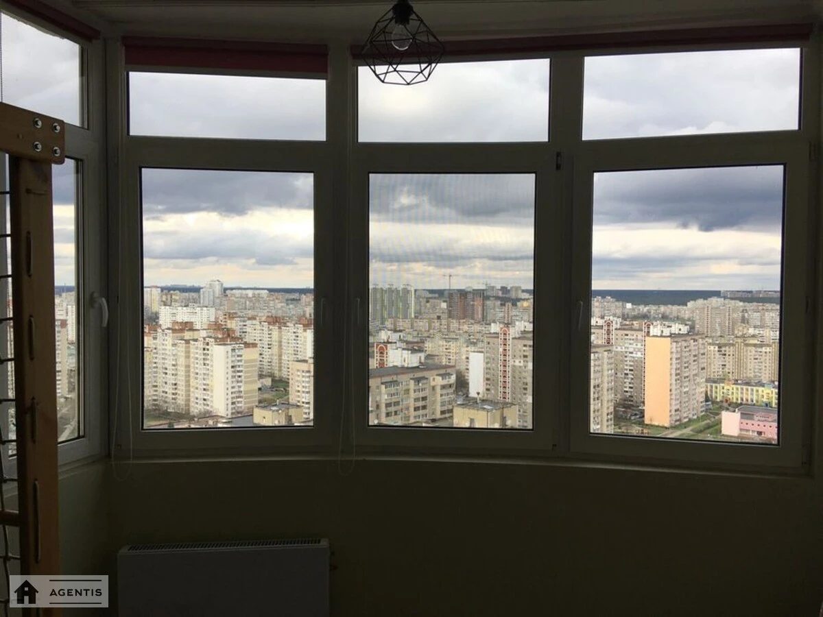 Apartment for rent 2 rooms, 58 m², 25th fl./25 floors. 40, Dragomanova 40, Kyiv. 