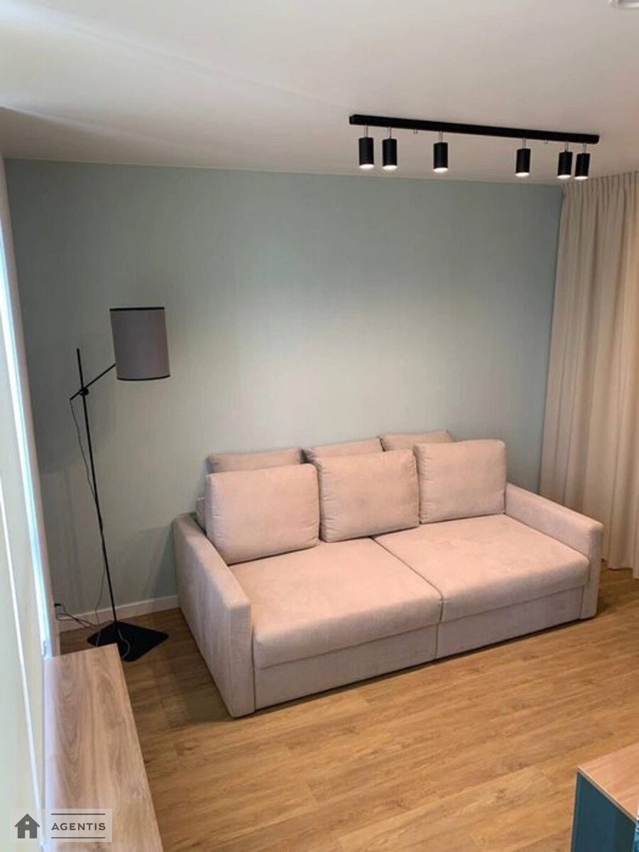 Сдам квартиру 1 комната, 41 m², 18 эт./19 этажей. 41, Правды 41, Киев. 