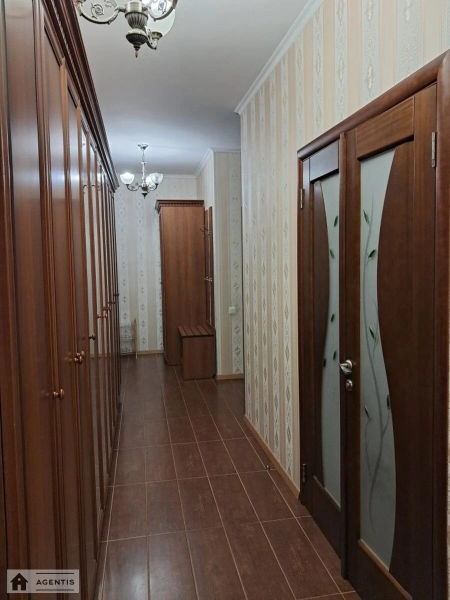 Здам квартиру 3 кімнати, 105 m², 7 пов./15 поверхів. Академіка Вільямса вул. (Степана Рудницького), Київ. 