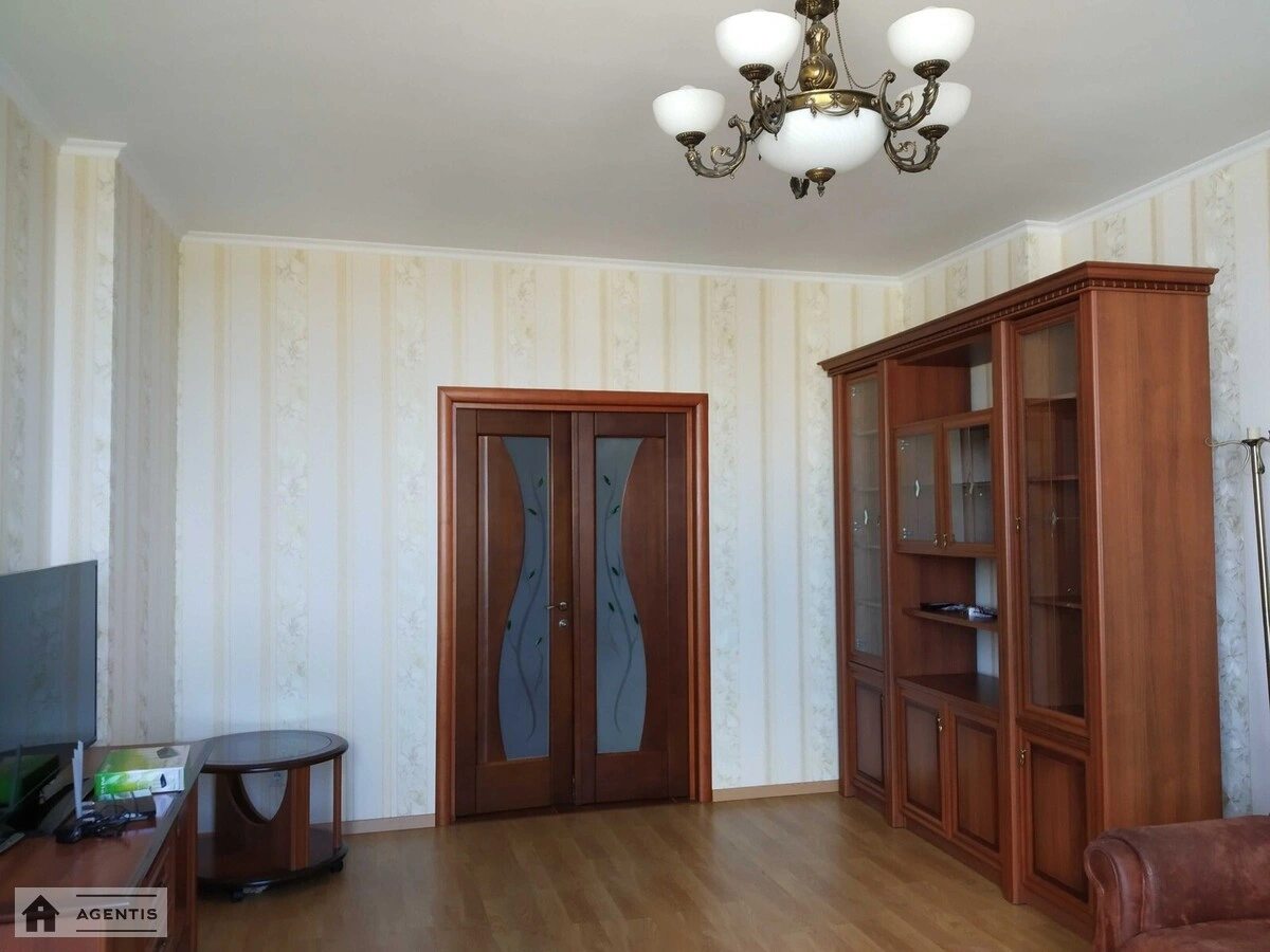 Здам квартиру 3 кімнати, 105 m², 7 пов./15 поверхів. Академіка Вільямса вул. (Степана Рудницького), Київ. 