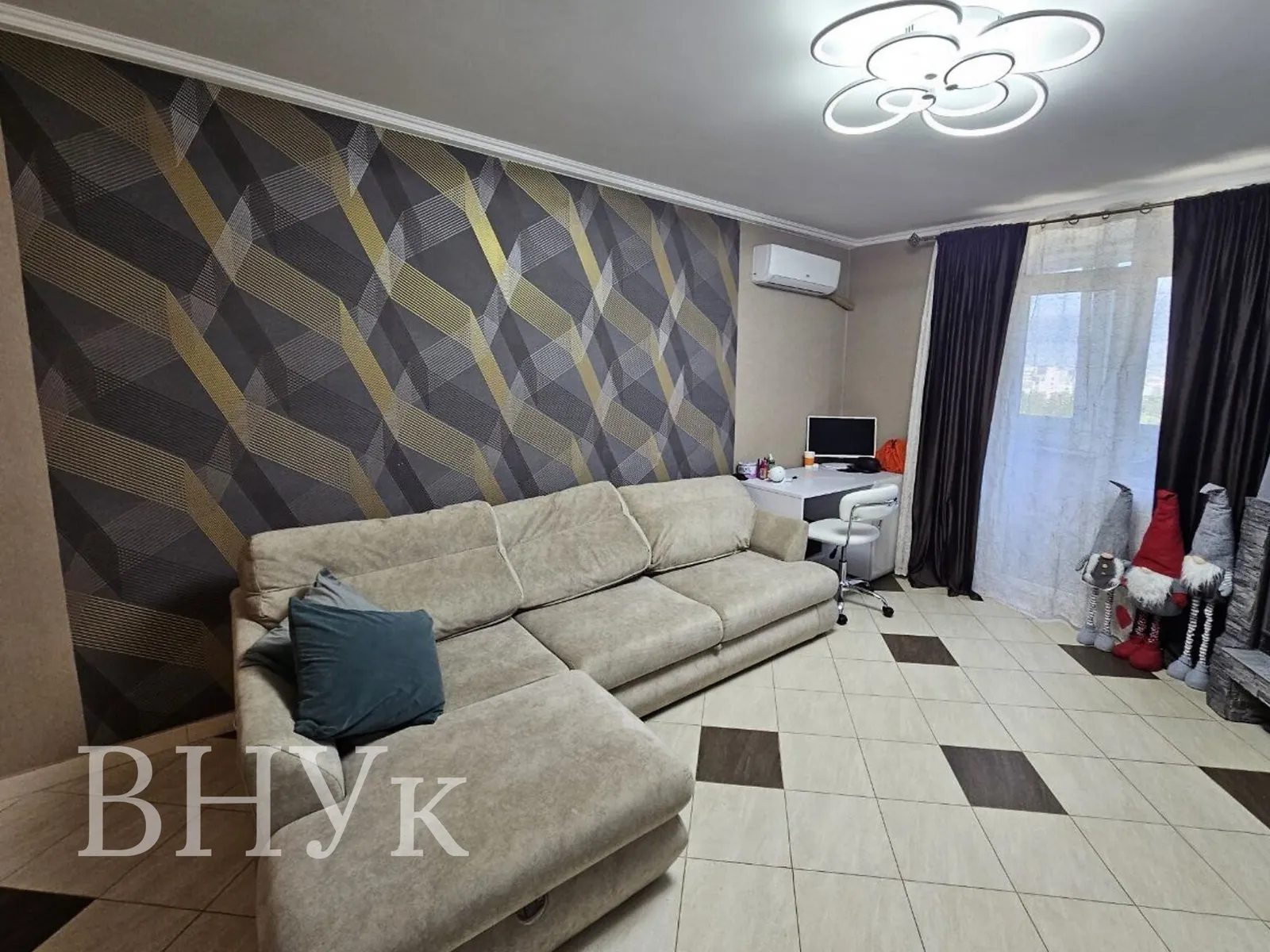 Продаж квартири 2 кімнати, 56 m², 11 пов./11 поверхів. Сахарова , Тернопіль. 