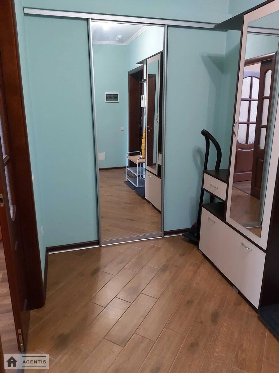 Здам квартиру 1 кімната, 52 m², 5 пов./17 поверхів. 150, Валерія Лобановського просп. (Червонозоряний), Київ. 