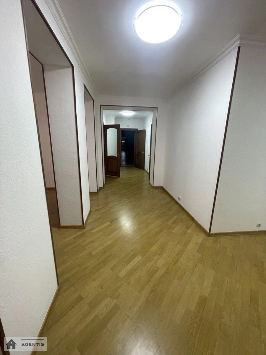 Здам квартиру 4 кімнати, 220 m², 5 пов./11 поверхів. 14, Паторжинського 14, Київ. 