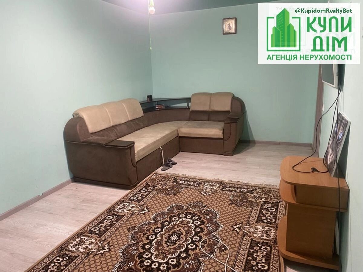 Продаж квартири 2 кімнати, 46 m², 1 пов./5 поверхів. Перемоги проспект, Кропивницький. 