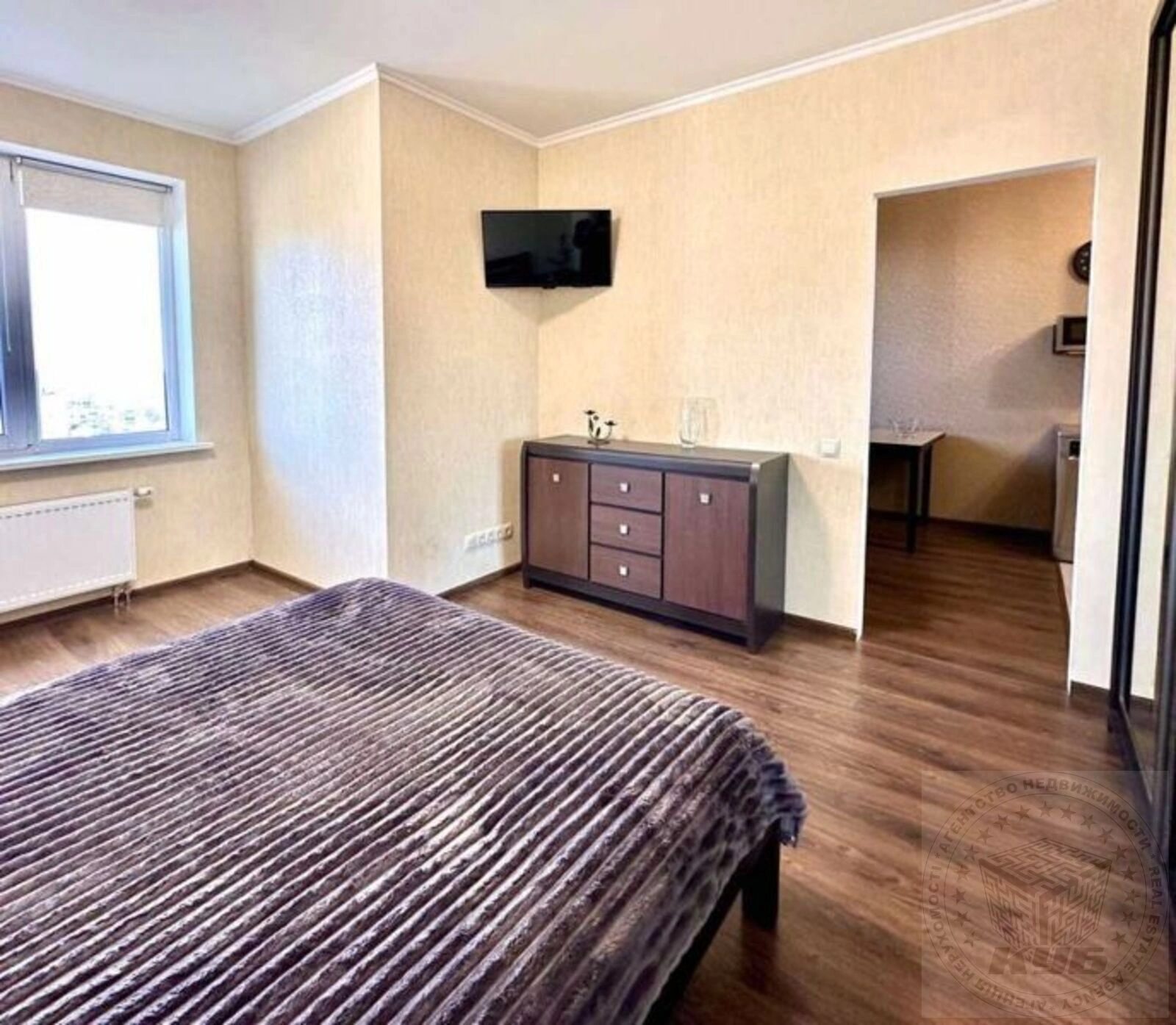 Продаж квартири 1 кімната, 38 m², 17 пов./26 поверхів. 11, Львівська 11, Київ. 