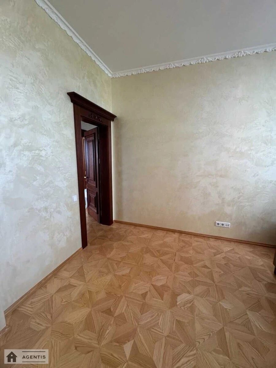 Здам квартиру 3 кімнати, 113 m², 5 пов./24 поверхи. 30, Науки 30, Київ. 