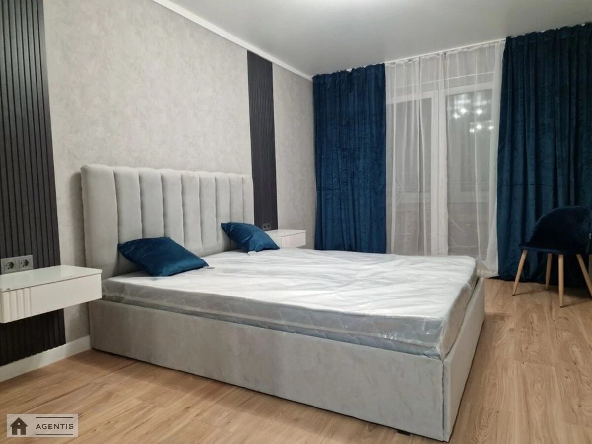 Здам квартиру 2 кімнати, 57 m², 8 пов./9 поверхів. 10, Соломянська вул., Київ. 