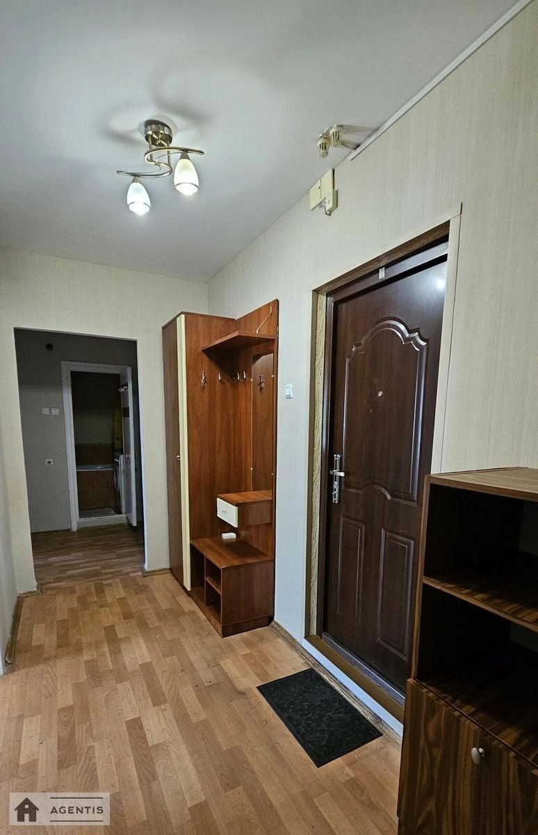 Здам квартиру 2 кімнати, 59 m², 6 пов./16 поверхів. 5, Василя Іваниса вул. (Миколи Матеюка), Київ. 