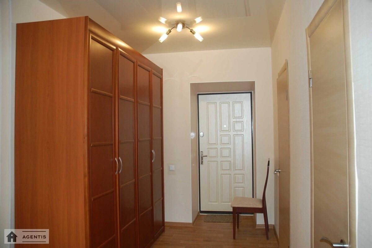 Здам квартиру 1 кімната, 42 m², 13 пов./18 поверхів. 25, Дениса Рачінського вул. (Комбінатна), Київ. 