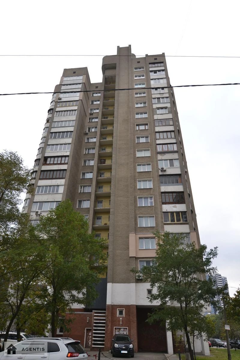 Здам квартиру 4 кімнати, 106 m², 9 пов./16 поверхів. 2, Князя Романа Мстиславича 2, Київ. 