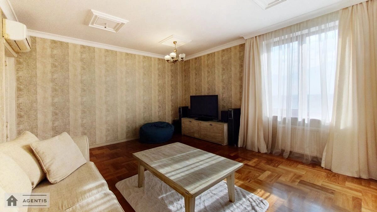 Apartment for rent 3 rooms, 120 m², 13th fl./26 floors. 22, Lvivska 22, Kyiv. 