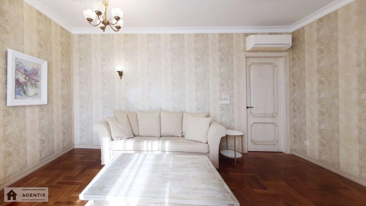 Apartment for rent 3 rooms, 120 m², 13th fl./26 floors. 22, Lvivska 22, Kyiv. 