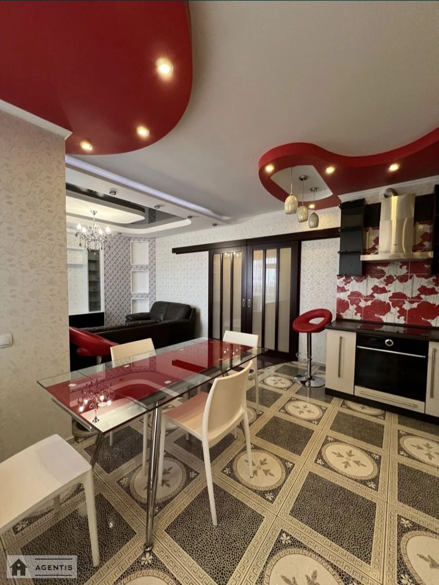 Apartment for rent 3 rooms, 85 m², 9th fl./25 floors. 121, Beresteyskyy prosp. Peremohy, Kyiv. 