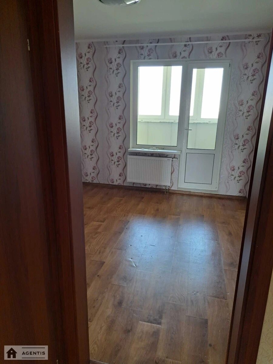 Apartment for rent 3 rooms, 96 m², 18th fl./23 floors. 9, Akademika Hlushkova prosp., Kyiv. 