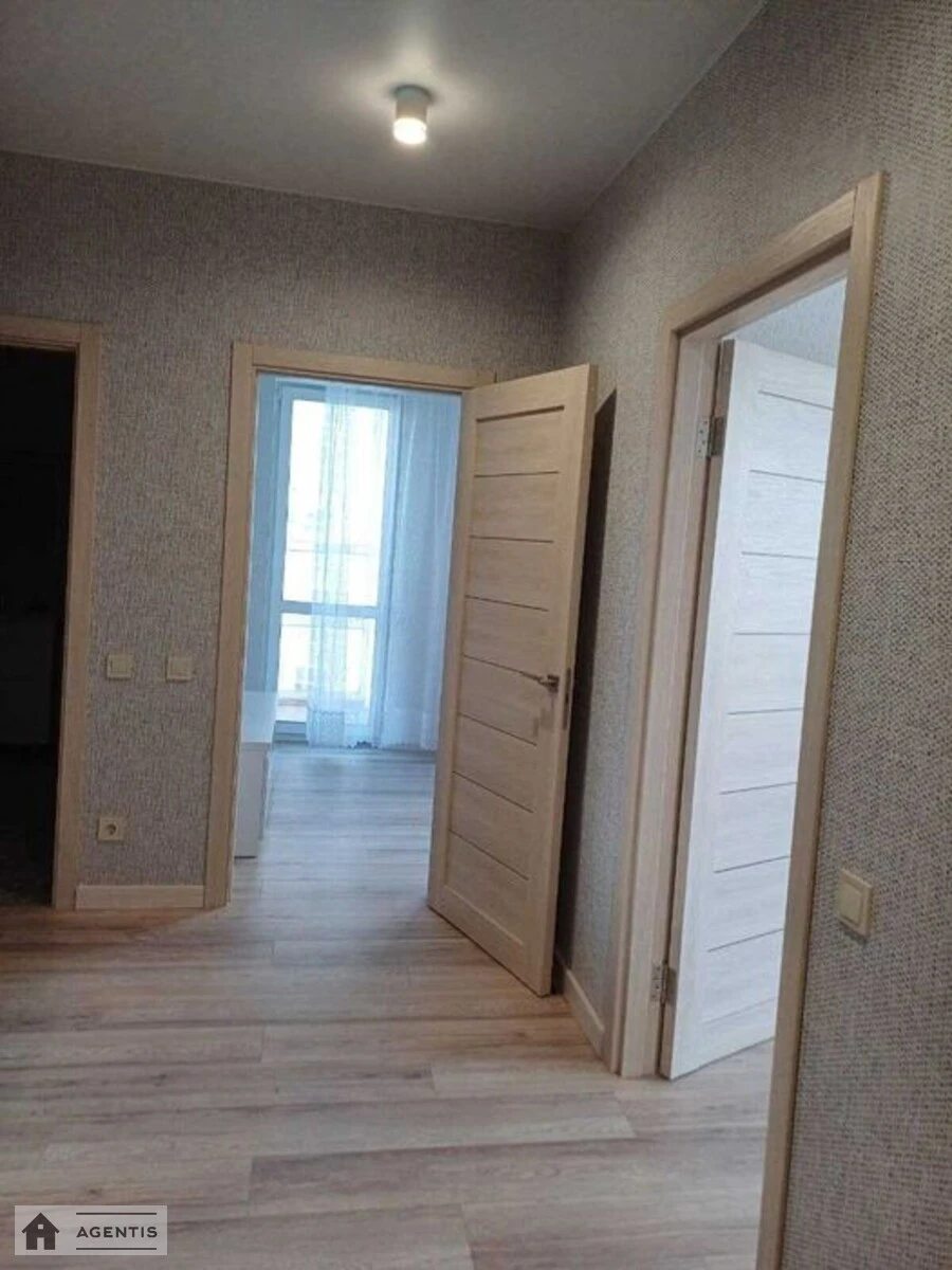 Сдам квартиру 2 комнаты, 67 m², 9 эт./24 этажа. 1, Архітектора Вербицького вул., Киев. 