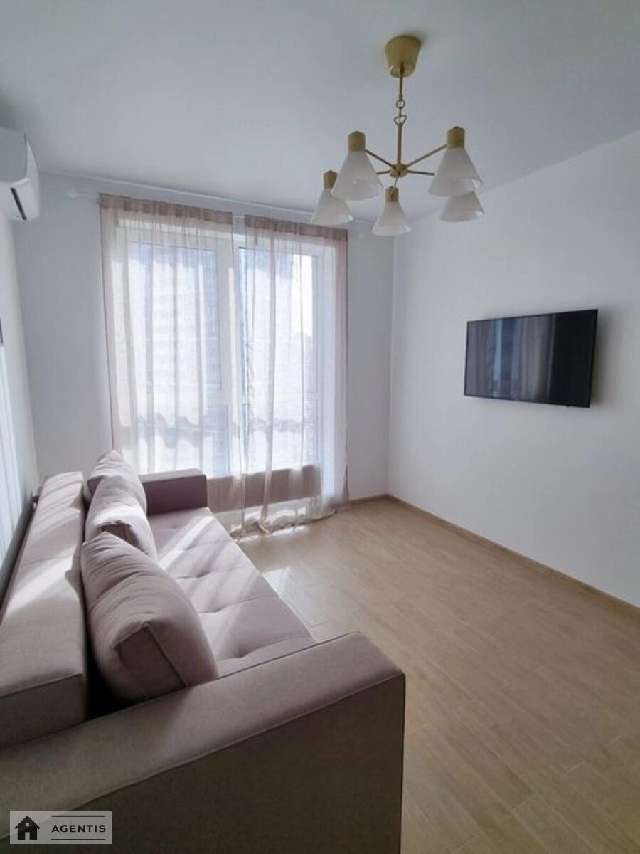 Сдам квартиру 1 комната, 42 m², 14 эт./25 этажей. 40, Ревуцкого 40, Киев. 