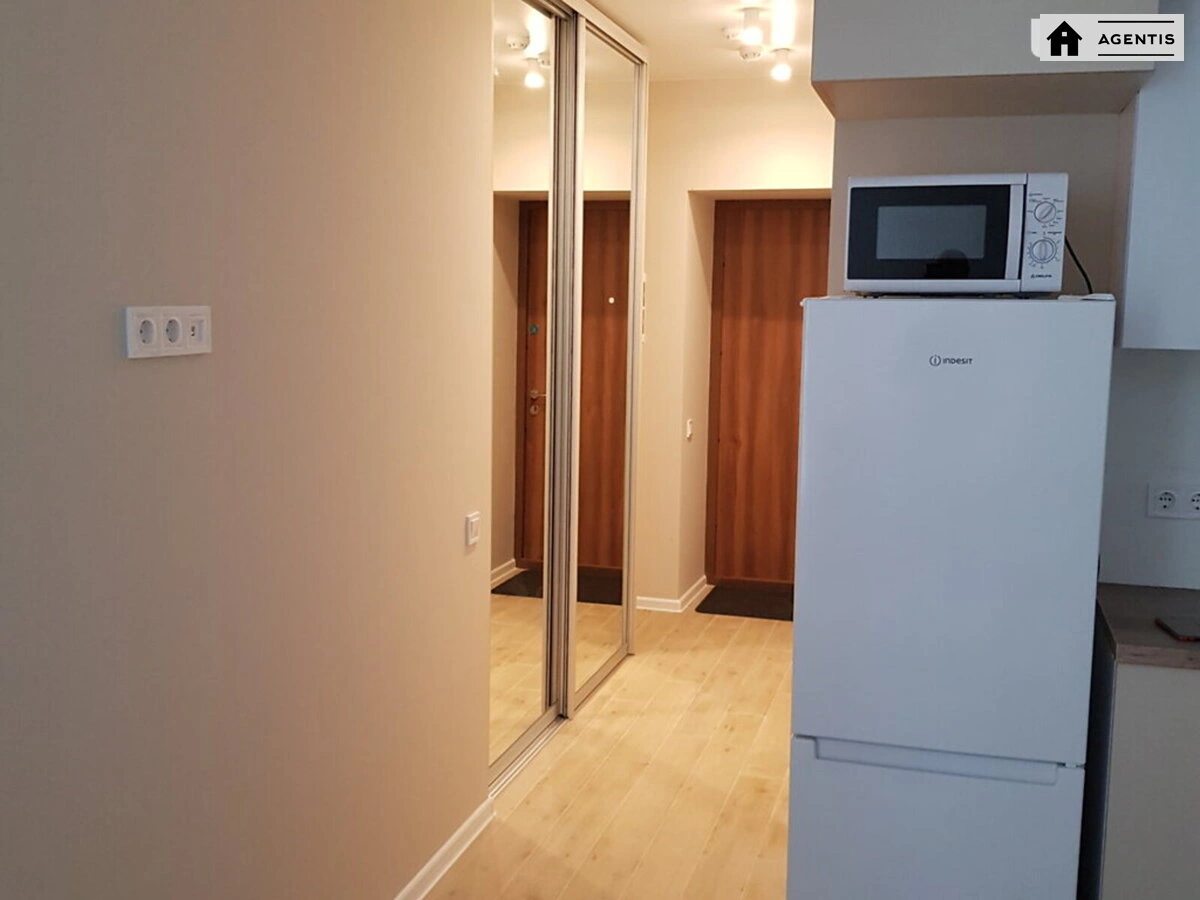 Сдам квартиру 1 комната, 40 m², 21 эт./26 этажей. 21, Всеволода Змієнка вул., Киев. 