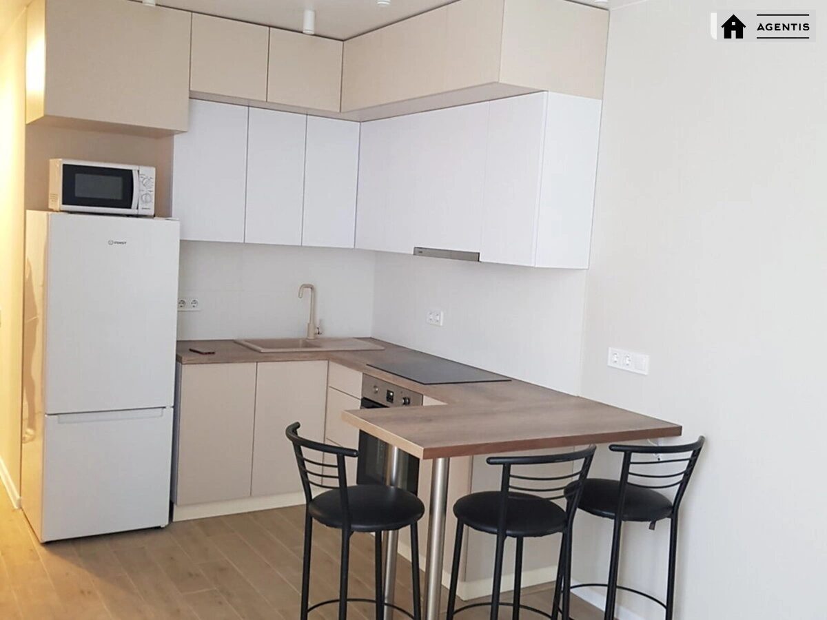 Сдам квартиру 1 комната, 40 m², 21 эт./26 этажей. 21, Всеволода Змієнка вул., Киев. 