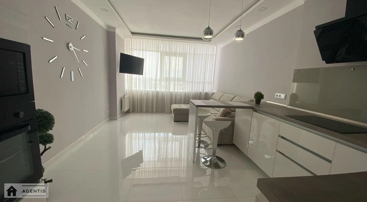 Apartment for rent 2 rooms, 55 m², 16th fl./23 floors. 25, Degtyarivska 25, Kyiv. 